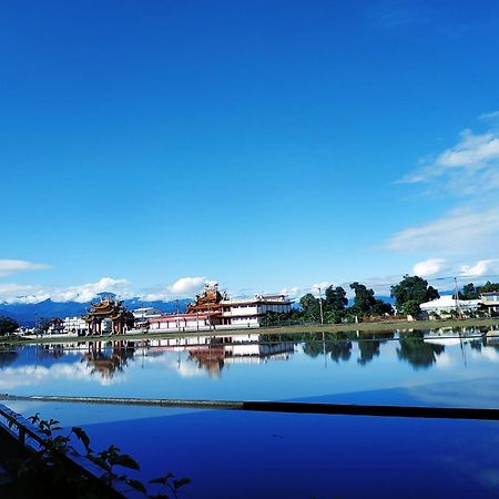 Birds Flower B&B Wujie Bilik gambar